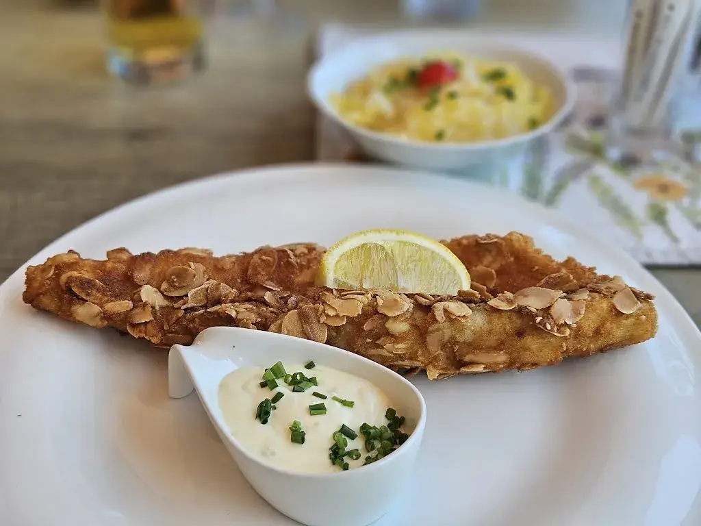 I B_Fischerparadies Brandner_Wallsee_avis