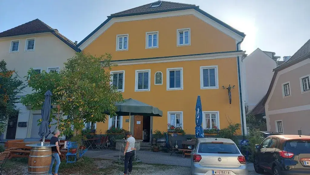 Punti Wirt - Christian Schwarz Puntiwirt_Waidhofen an der Ybbs_slider_image_3