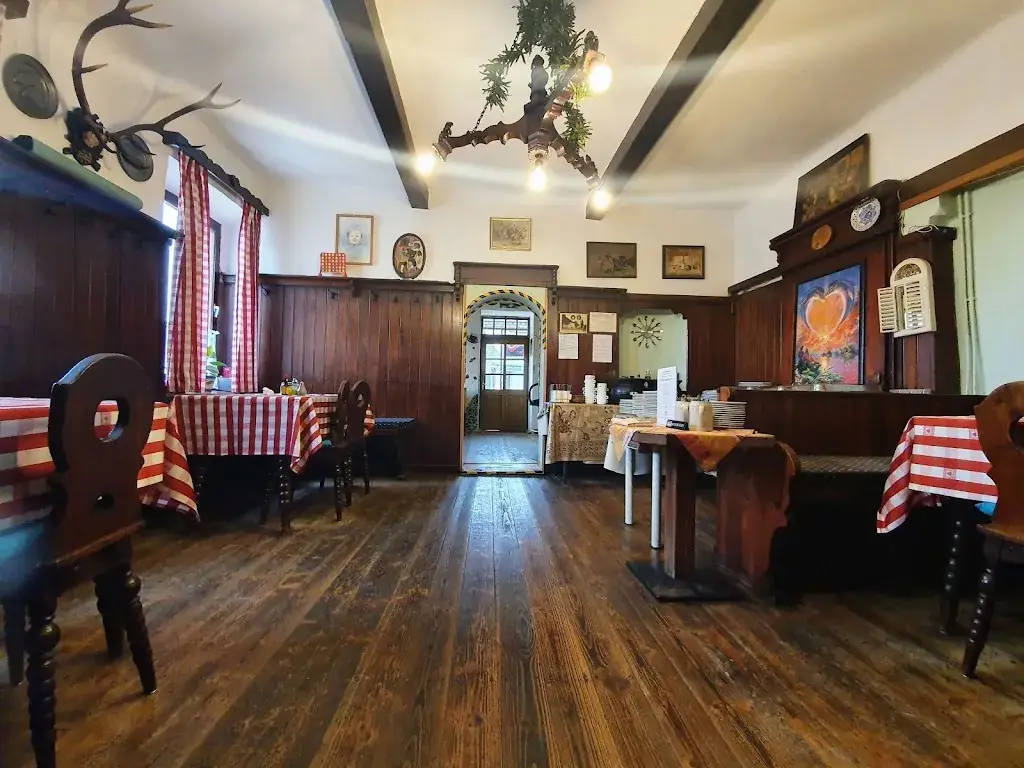 Gasthaus Nina restaurant à Weikendorf