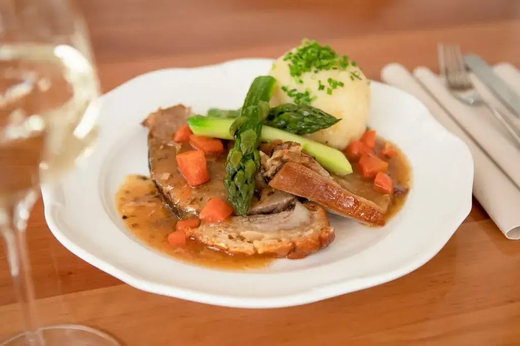 Gasthof Familie Maderthaner - Wirtshauskuchl_Weistrach_slider_image_3