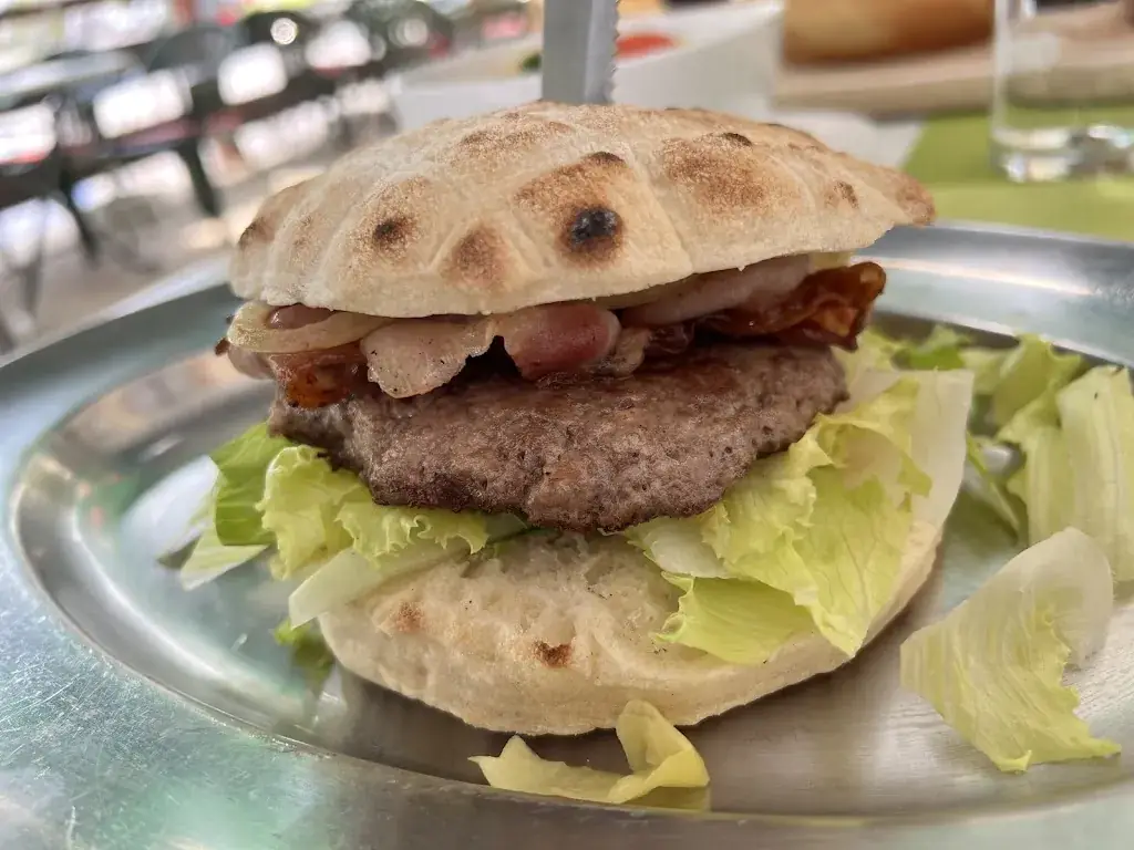 Alexander Meyer_Tirolerhof_Warth_avis