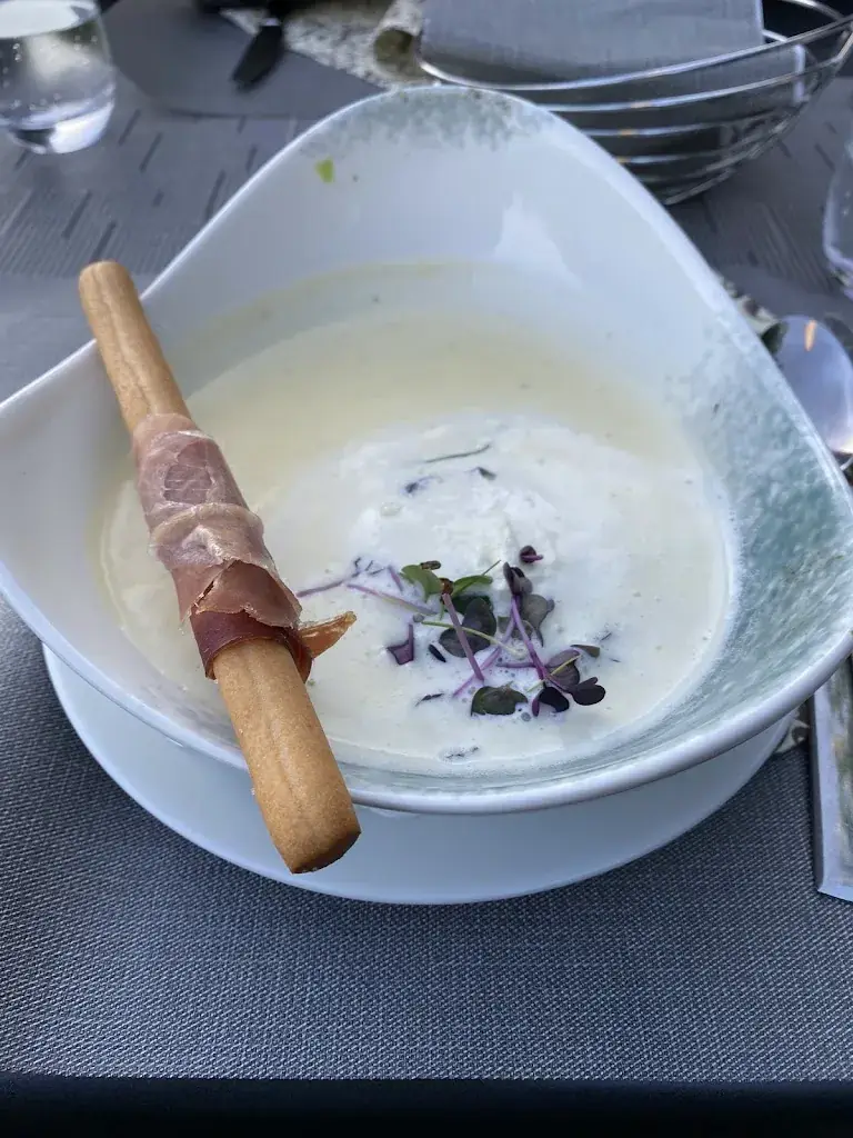 MAD VASQ_Restaurant Weinberg Warth_Warth_review