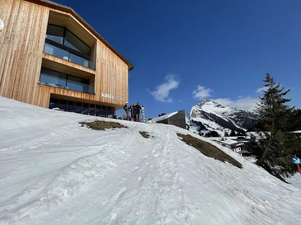 Jani “Jani” Bernula_W52 Apartments & Killi's Bistro_Warth_review