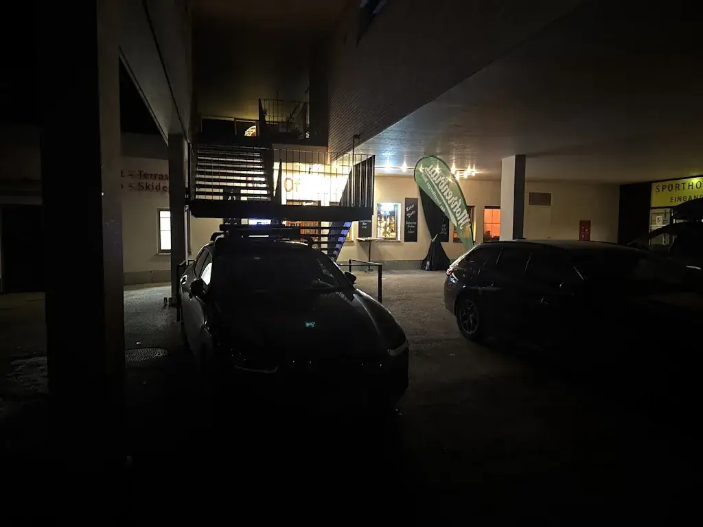 Jonas Engelhardt_Best Of Pub_Warth_review