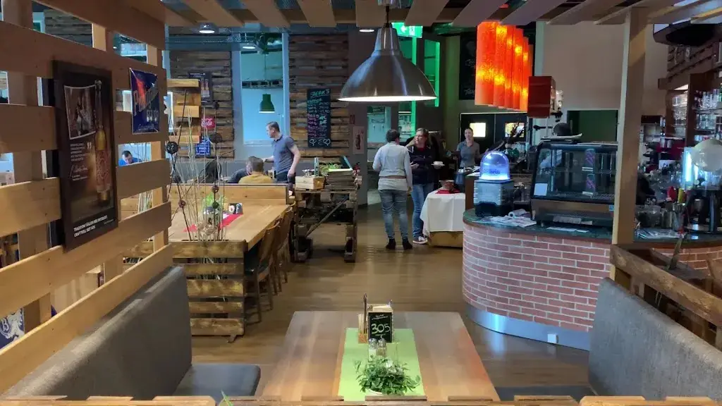 ÜberDrüber Restaurant_Wiener Neudorf_slider_image_2