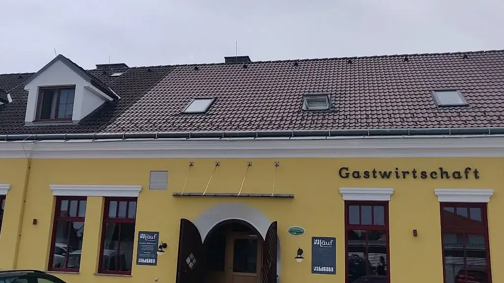 Gastwirtschaft NEUNLÄUF ristorante a Wilfersdorf