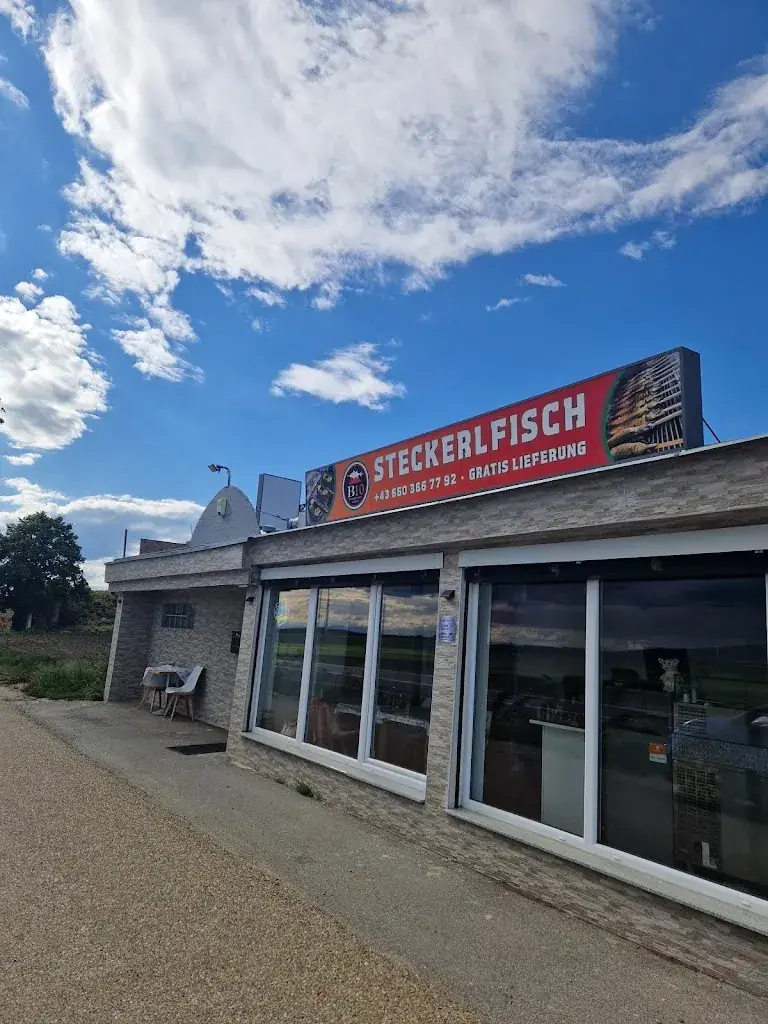 B10 STECKERLFISCH&MORE restaurant in Wilfleinsdorf
