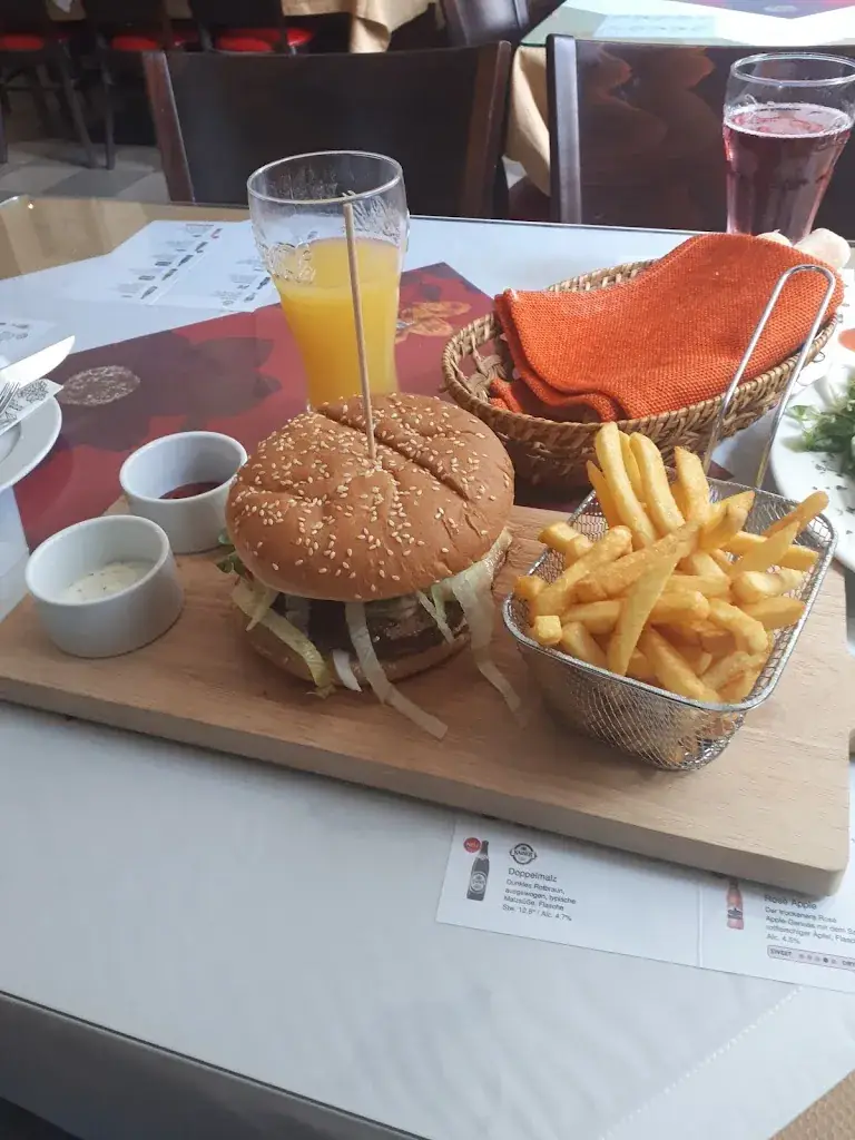 Pizzeria-Restaurant Al-Capone_Weitra_slider_image_3