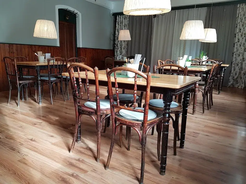 Friedrich im Figl restaurant in Wolfpassing