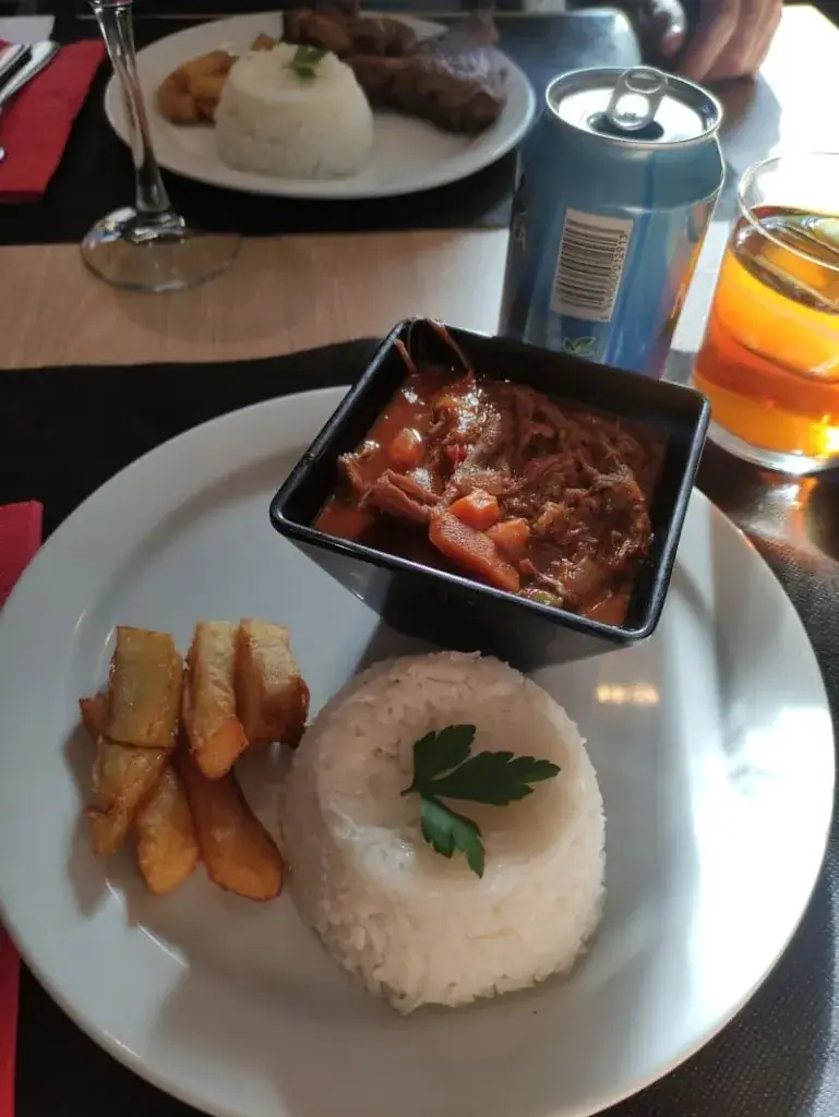 Martha Milch_Al son de Cuba_Mannersdorf an der Rabnitz_avis