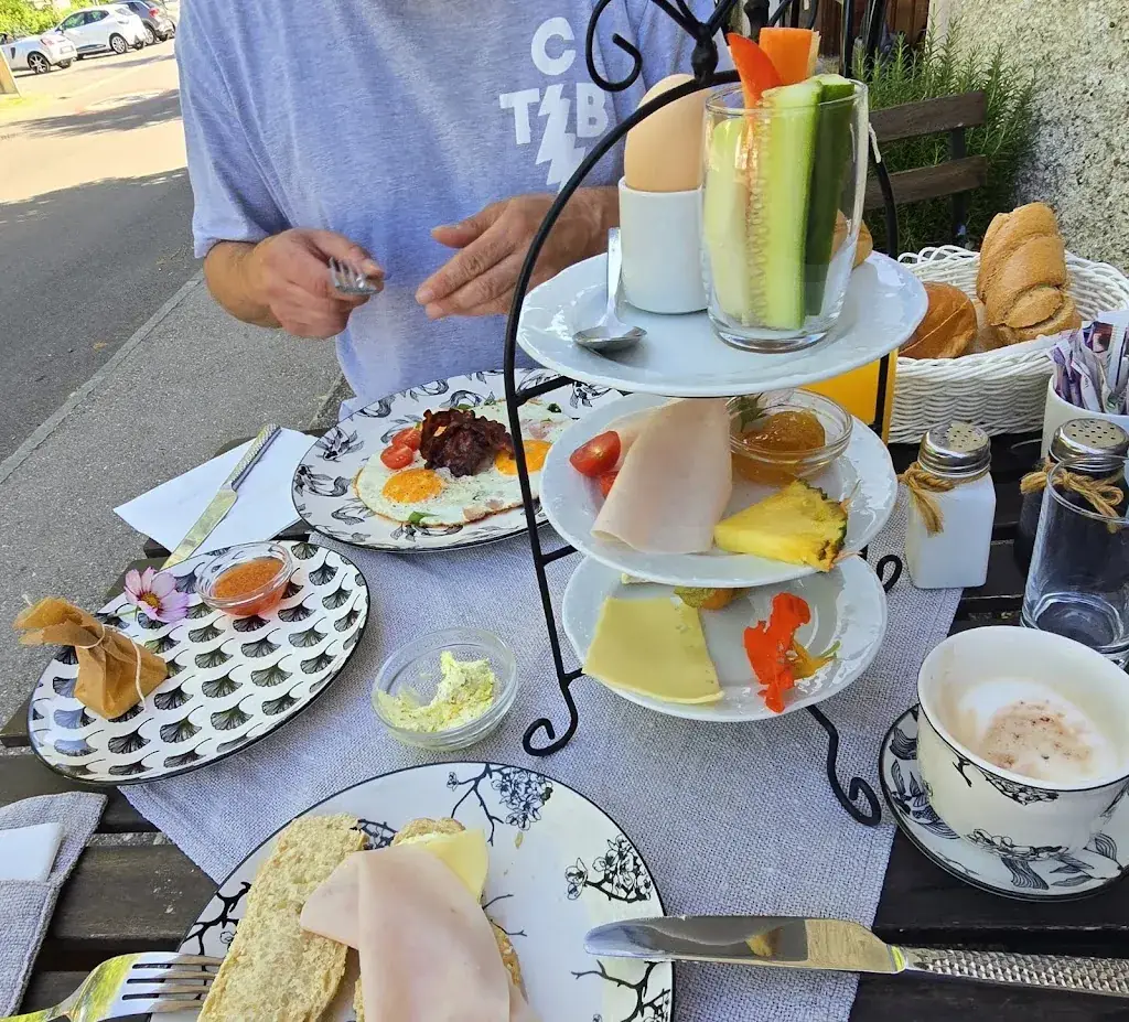 Kate VanK_kleines Atelier Wohnraumaccessoires & Cafe e. U._Winzendorf_recensione