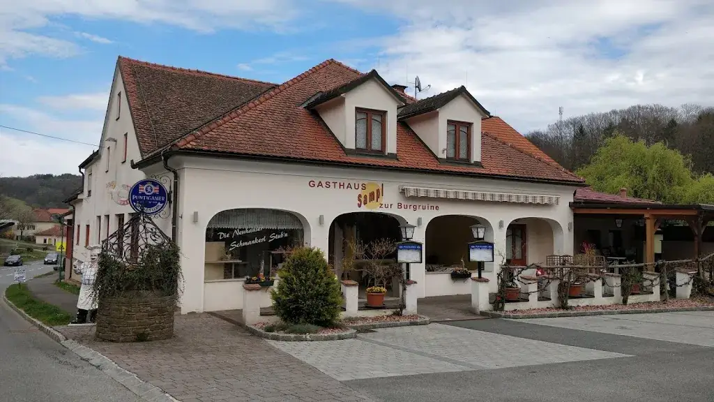 Gasthaus Stefanie_Neuhaus am Klausenbach_slider_image_3