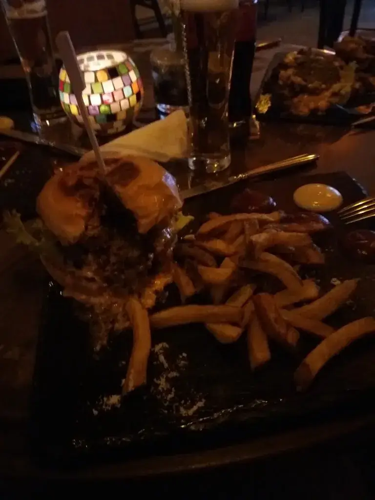 Kostas Dounias_WilliamsBurger_Wilhelmsburg_review