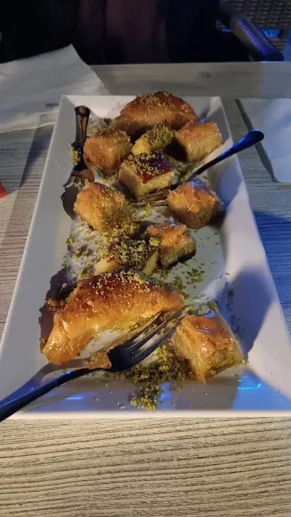 Menu_Köz Güven Restaurant_Wilhelmsburg_image_7