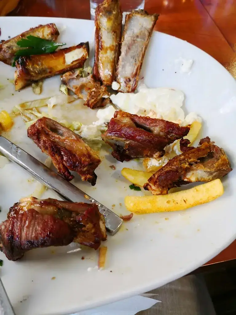 Dan Brown_Köz Güven Restaurant_Wilhelmsburg_avis