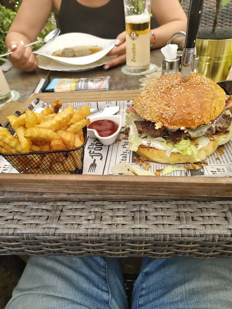 Robert Kratky_Lindenkeller_Wördern_Bewertung