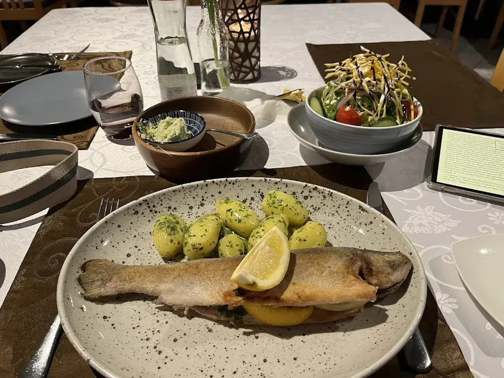 Luke Fernandes_Seewirt - Das Restaurant_Zell-Markt_avis