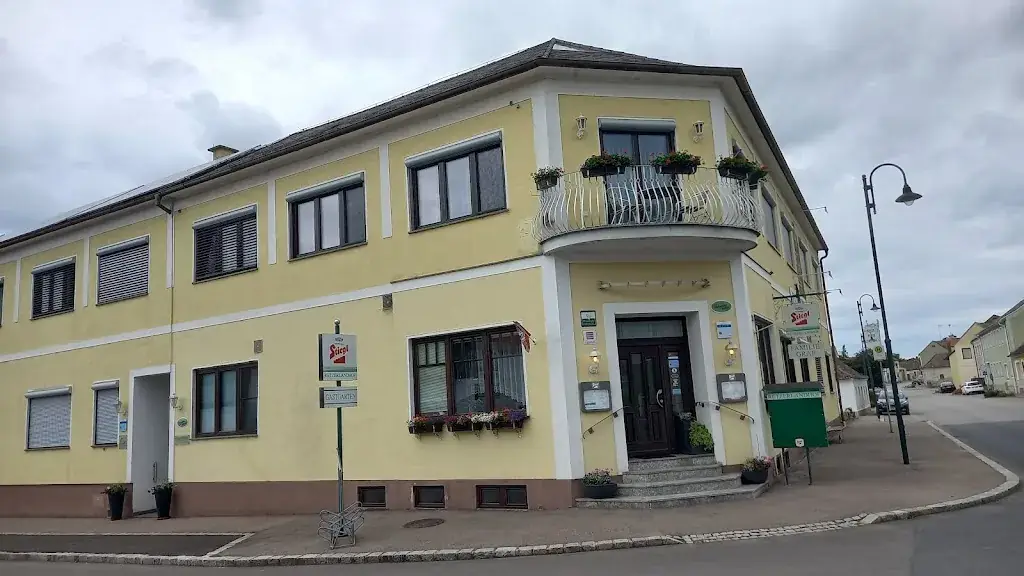 Oliver Gumhold_Retzerlandhof Familie Graf_Zellerndorf_recensione