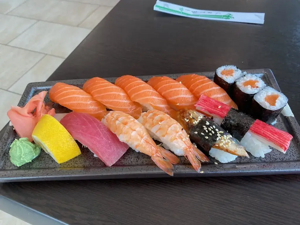 N17 Küche SUSHI NUDELN & MEHR_Ybbs an der Donau_slider_image_3