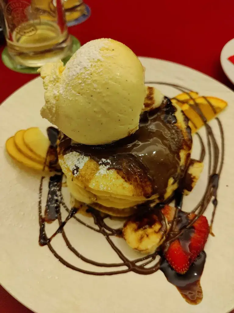 Philipp Siddall-Dangl, MSc (Phipsl)_El Struz_Zwettl Stadt_review