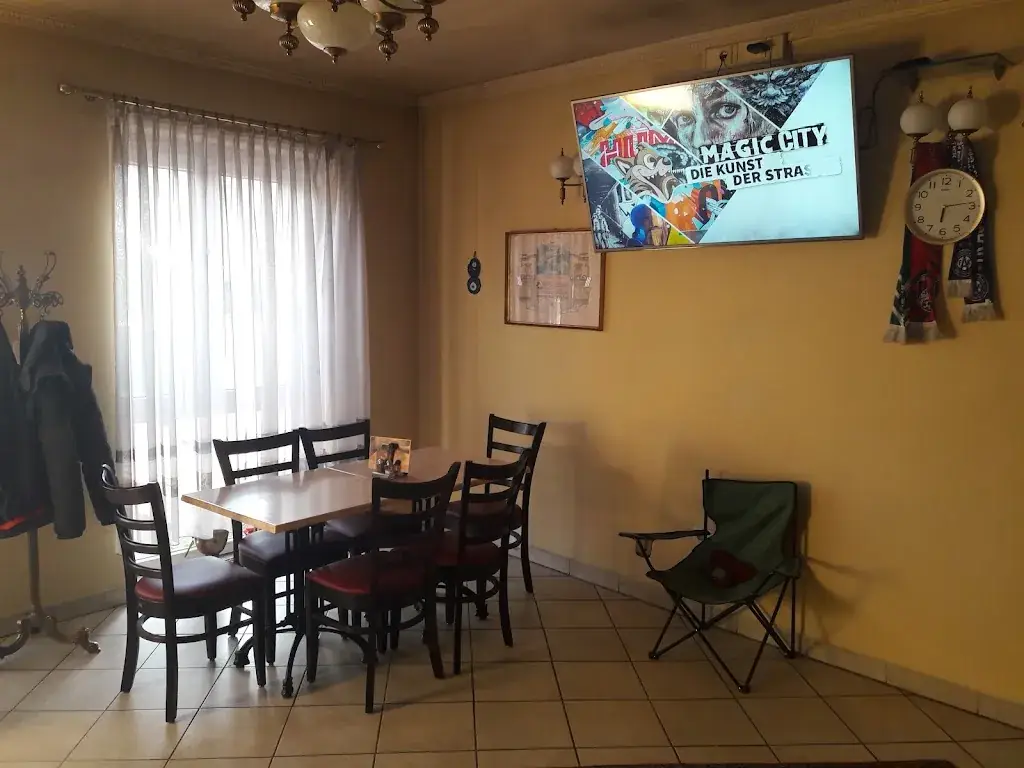 San Sebaste Pizza und Kebab restaurant à Ziersdorf