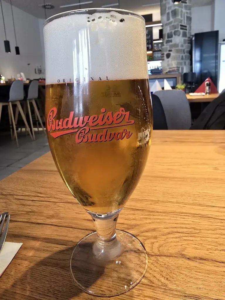 Johannes F._Thierry's Wein & Kulinarik_Wolkersdorf im Weinviertel_avis