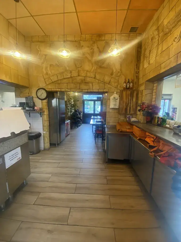 " MILANO" Italian Pizza Restaurant ristorante a Wolkersdorf im Weinviertel