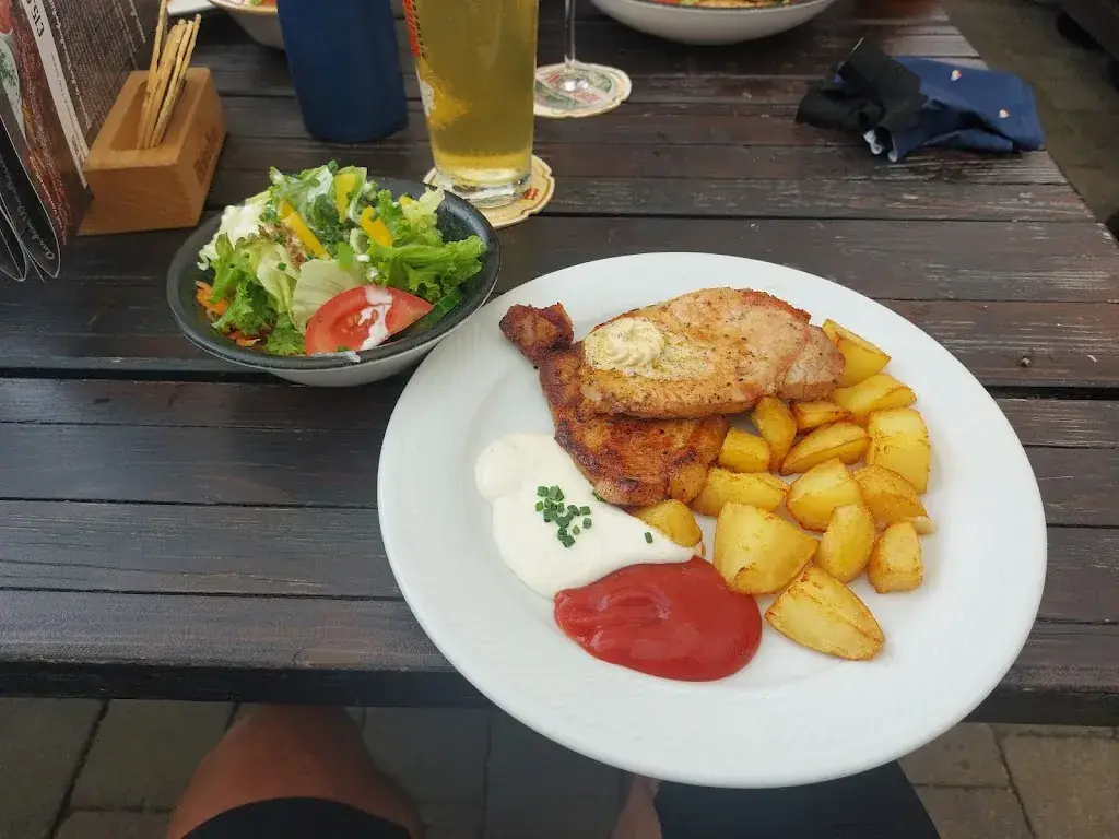 Marek Tomeš_Bärndorferhütte_Zwentendorf_review