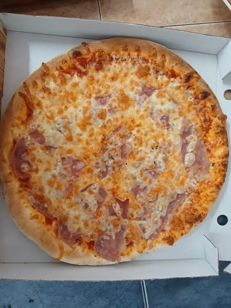 Pizzeria Venezia restaurant à Zwentendorf