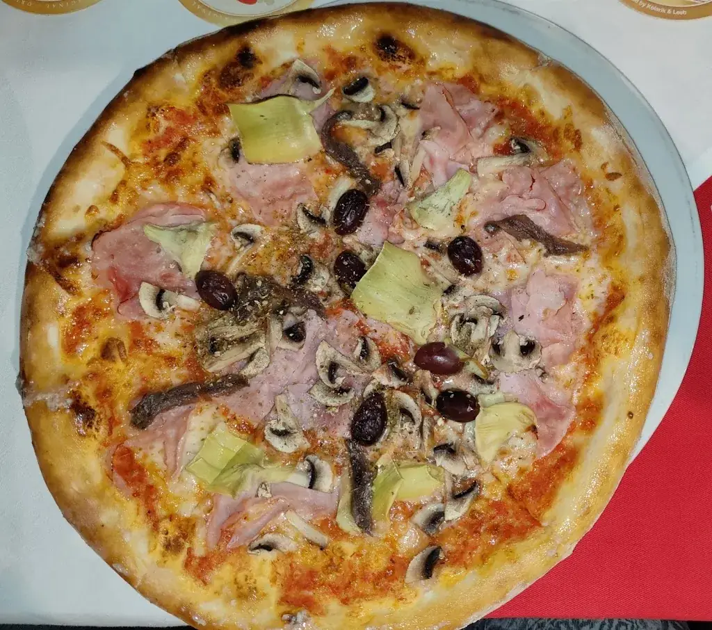 Menu_Pizzeria Gigollino_Zwölfaxing_image_9