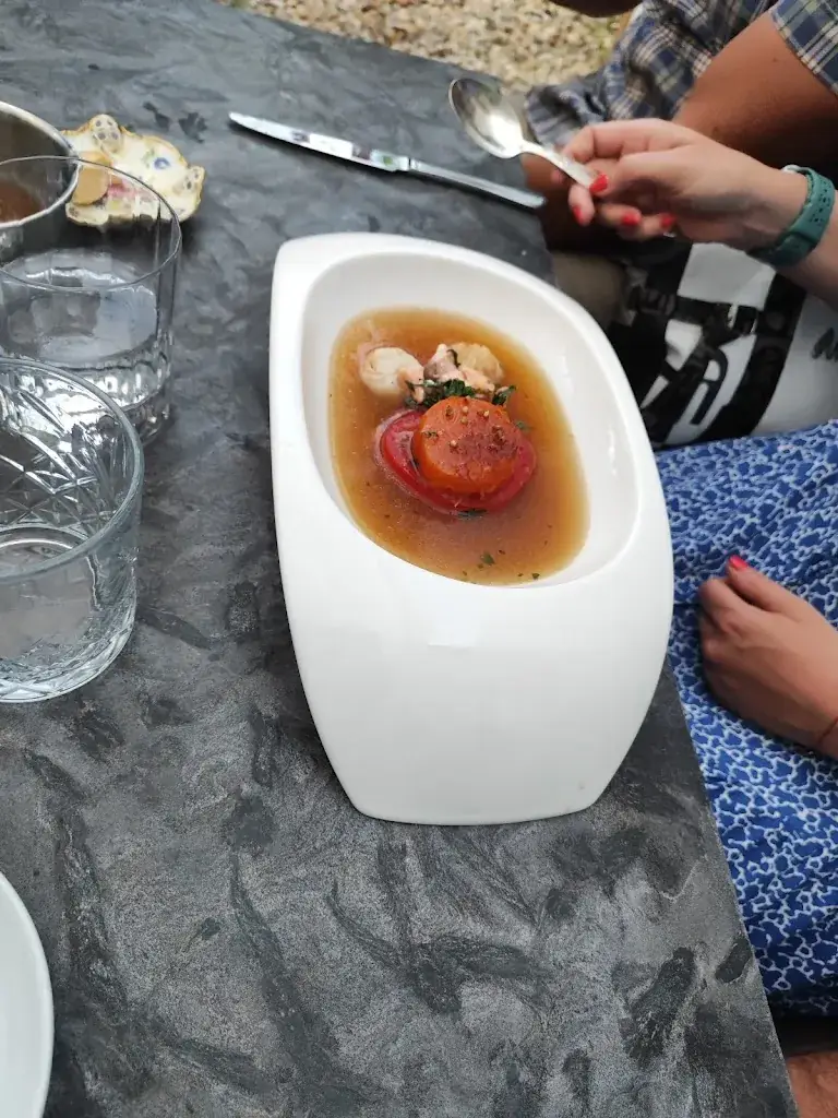 Barbara Aumann_Strassergut_Zistersdorf_review