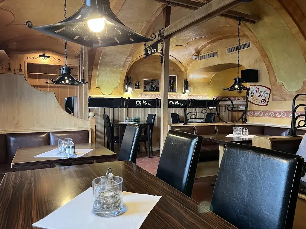 Pizzeria di Mare ristorante a Zistersdorf