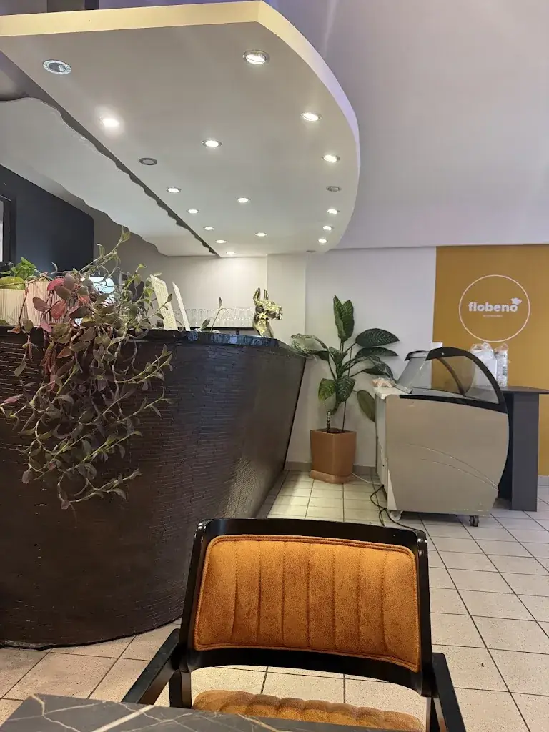 Tobias Rös_Flobeno_Zistersdorf_review