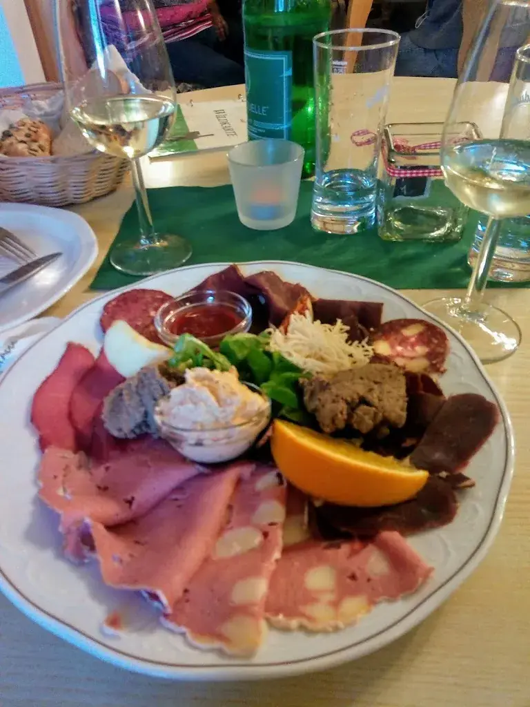 Josef Reichl_Buschenschank Holzhauser_Zistersdorf_review