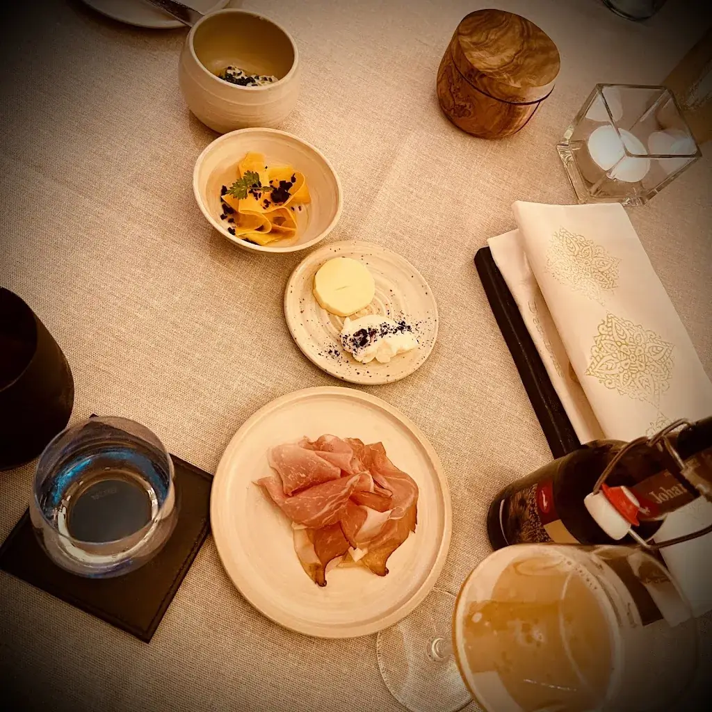 Menu_Der Luis - G`schmackig und Echt_Anger_image_9