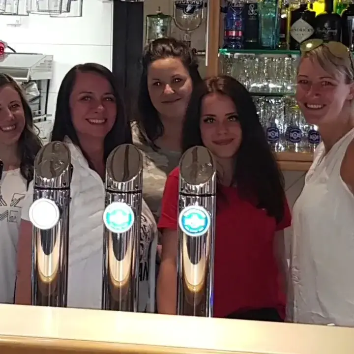 Cafe Pub Vivo_Anger_slider_image_2