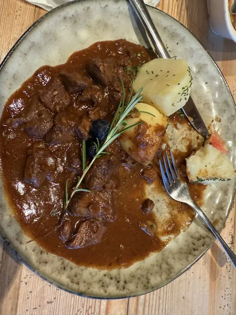 Bryan Pugh_Gasthaus Poschenhof_Abtenau_recensione