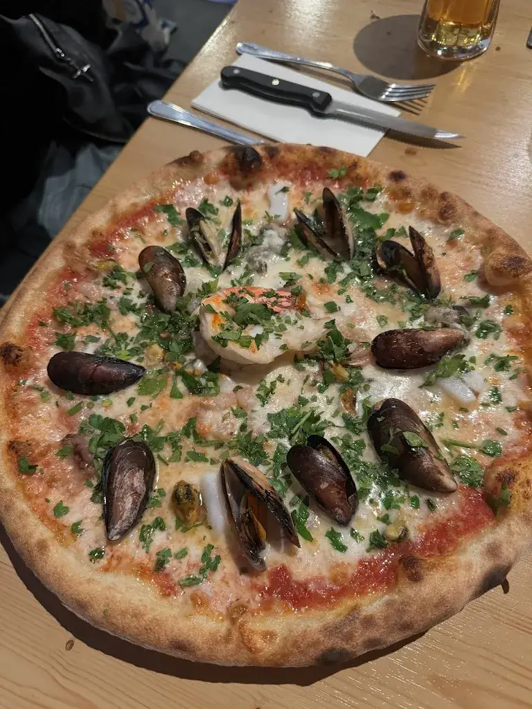 Menu_Amalfi Ristorante Pizzeria by Dragos&yasmina_Abtenau_image_9