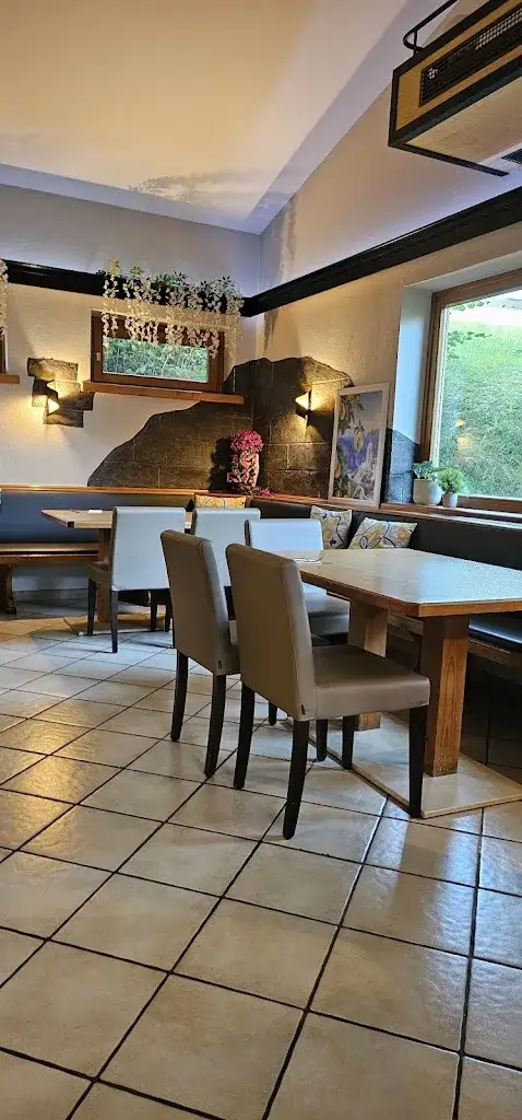 Amalfi Ristorante Pizzeria by Dragos&yasmina_Abtenau_slider_image_3