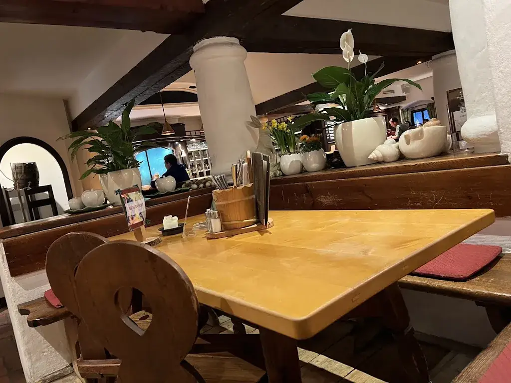 Pooja Kukreja_Friesacher Einkehr_Anif_avis