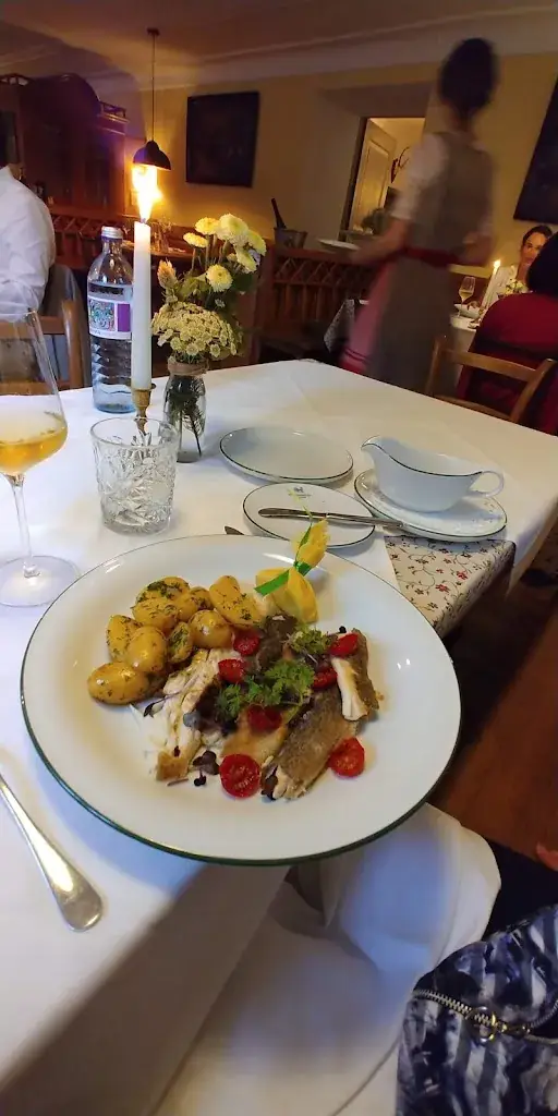 Menu_Schlosswirt zu Anif - Biedermeier-Hotel & Restaurant | Tagungshotel & Hochzeitsfeiern_Anif_image_6