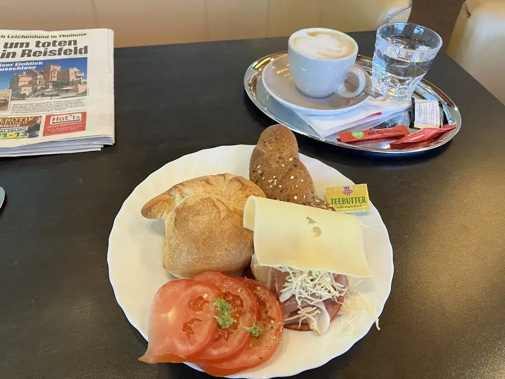 Ludwig S_Maxi. Restaurant_Anif_review