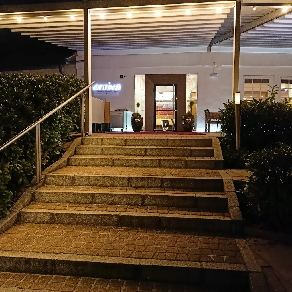 Ivana Duffová - Tezcan_Pizzeria Anniva_Anif_review