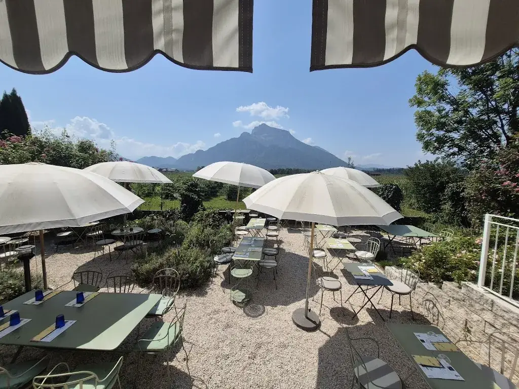 KOMBU Japanese Fusion Eatery_Anif_slider_image_3