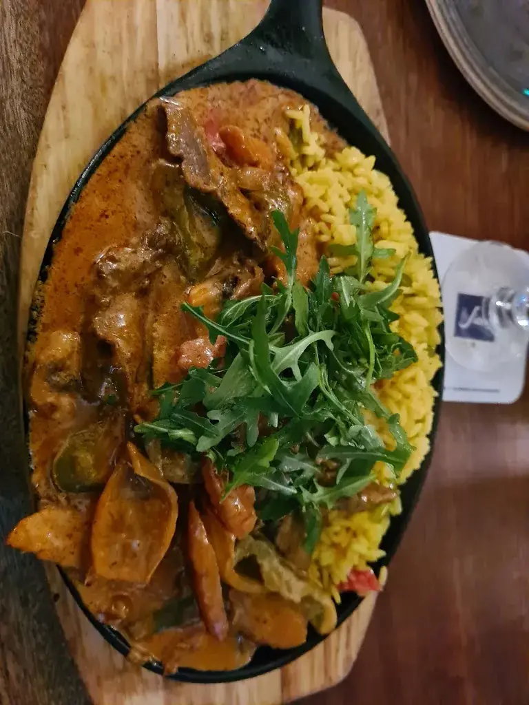 Jane Carla Yu_K Bana-Bar_Bergheim_avis