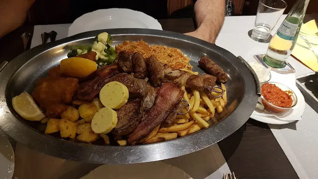 Frau SausE_Mediteran_Bergheim_avis