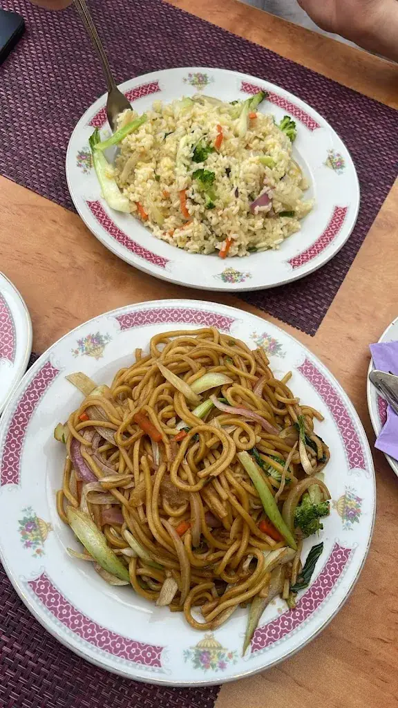 gal oosh_Das kleine Asia Haus_Altenmarkt im Pongau_avis