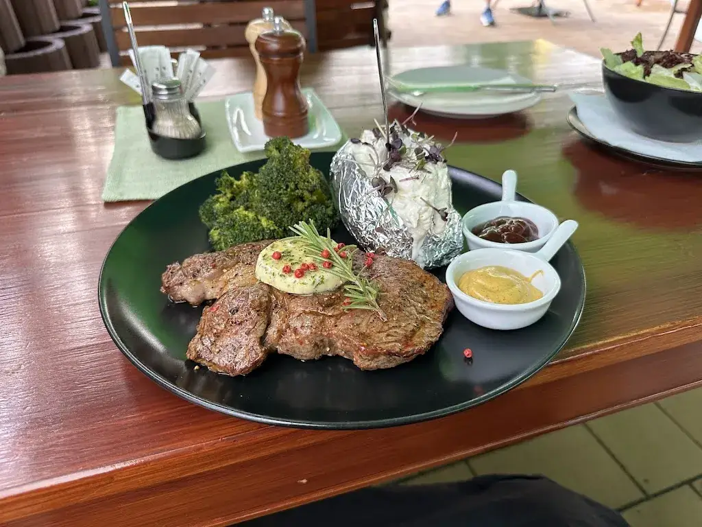 Lindsey Huff_Steakhouse-Restaurant Pfeiffer_Mörbisch am See_recensione