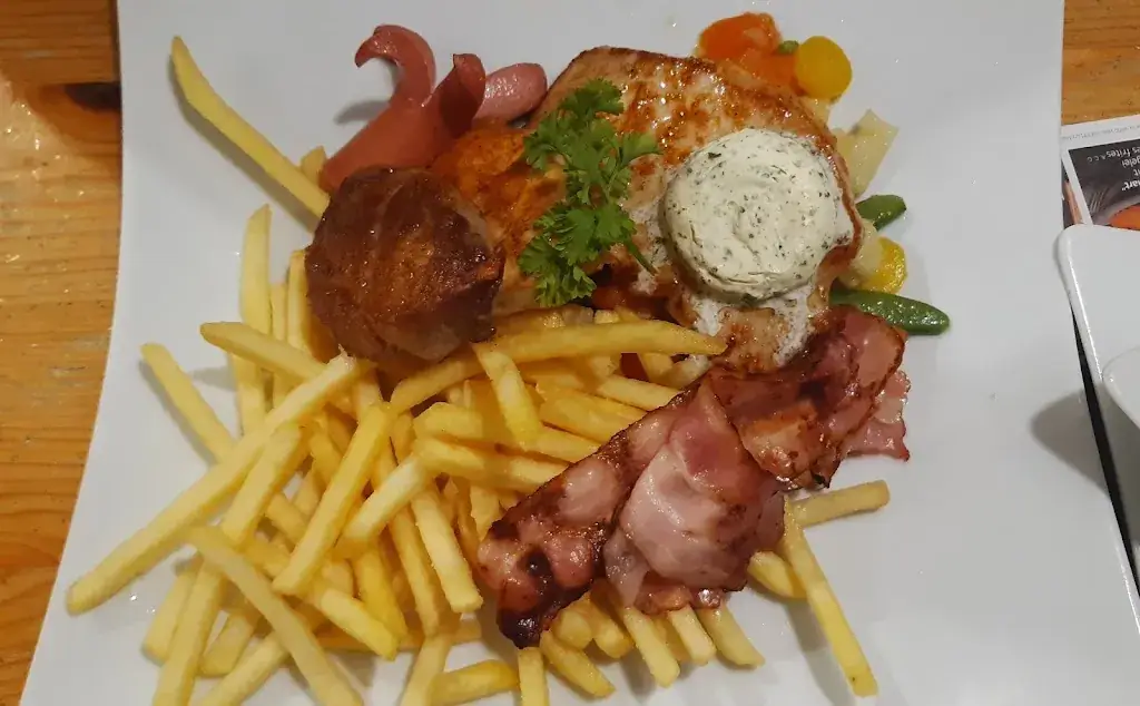 XXXLutz Restaurant Bischofshofen_Bischofshofen_slider_image_3