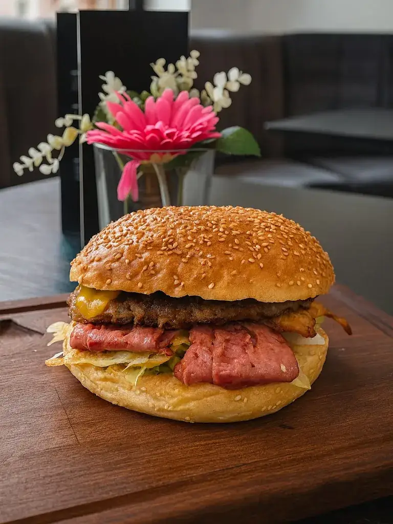 Melo İmbiss Snacks Bar_Bischofshofen_slider_image_3